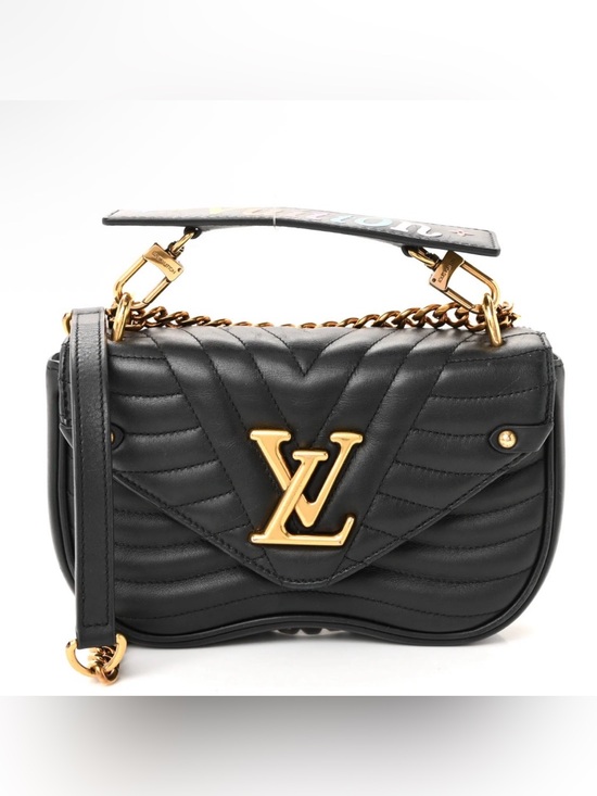 Louis Vuitton Handbags - 💯Authentic LOUIS VUITTON Calfskin New Wave Chain PM Bag